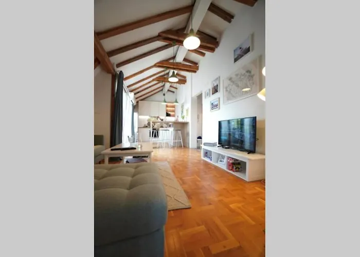 Lejlighed Modern Loft With Balcony In The Heart Of Sofia