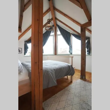 Modern Loft With Balcony In The Heart Of Apartmán Sofie