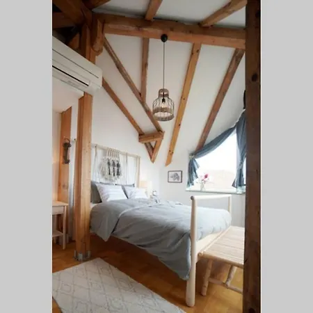 Апартаменты Modern Loft With Balcony In The Heart Of *